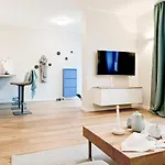 Kloeoenstuuv Фемарн